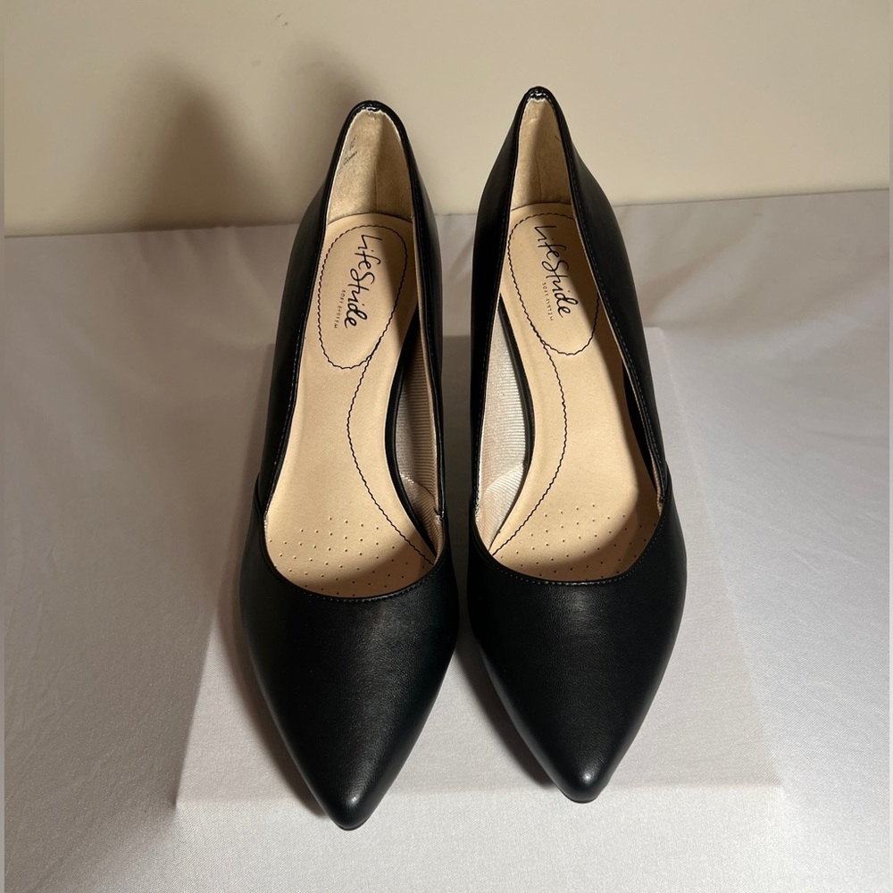 Lifestride Women's Black Pump 10 Wide | Color: Black